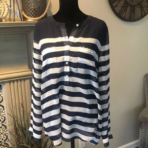 Old Navy blouse, navy and white, size large.
